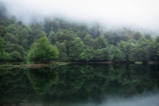 Occitanie - Lac de Bethmale