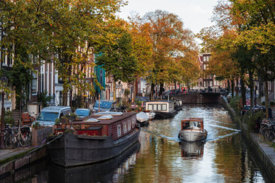 Pays-Bas - Canaux d'Amsterdam à l'Automne