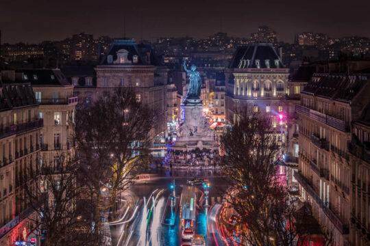 Paris - Place de la Republique de nuit